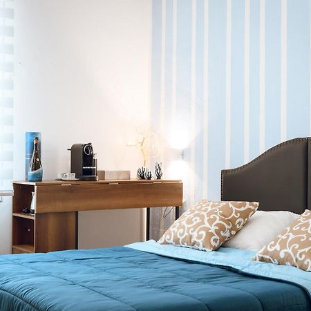 Suites Deluxe Front Sea, Domus Lumeras 알게로 외부 사진